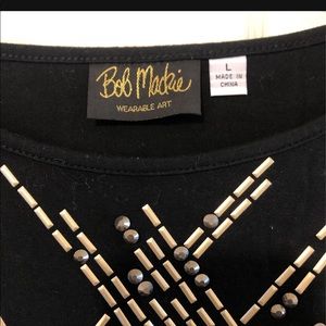 Bob Mackie black tee